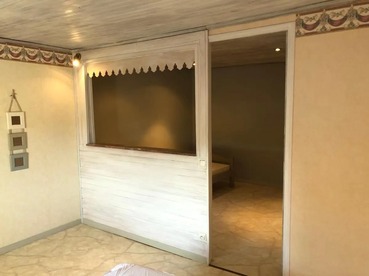 Jolie Maison De Village A Roquecourbe フランス